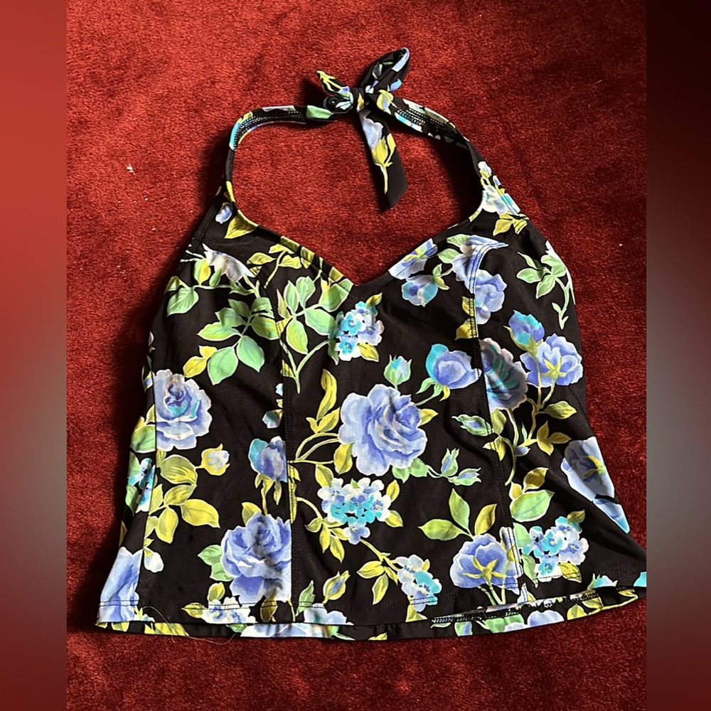 Liz Clairborne Women’s Swim Top Sz 8